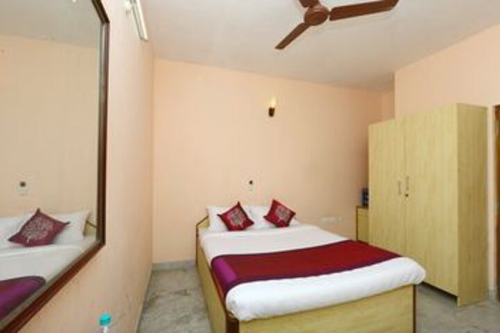 Room 5 of 22