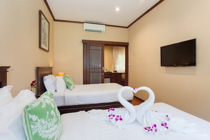 Room 20 of 133