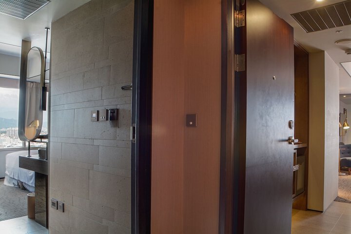 Room 6 of 69