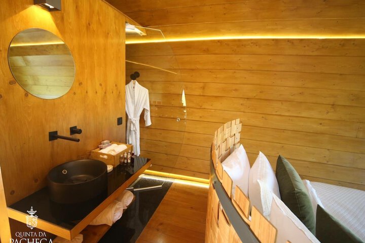 Room 45 of 152
