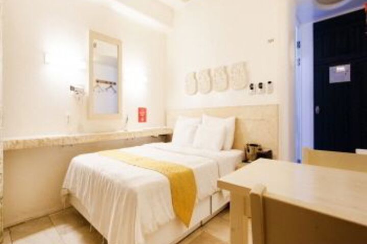 Room 16 of 61