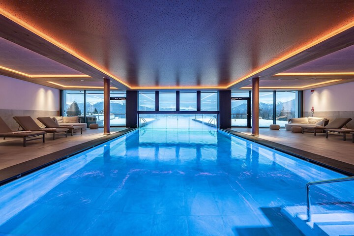 Pool 81 of 221