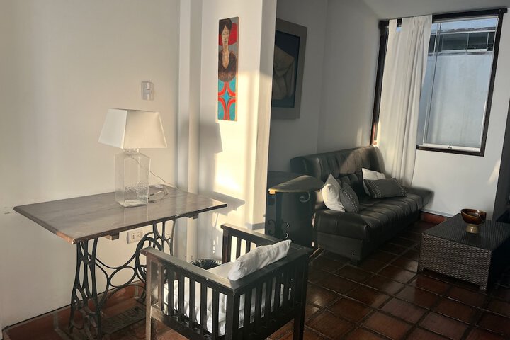 Room 6 of 13
