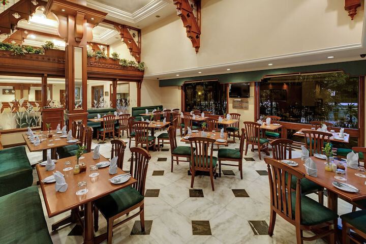 Dining 80 of 113
