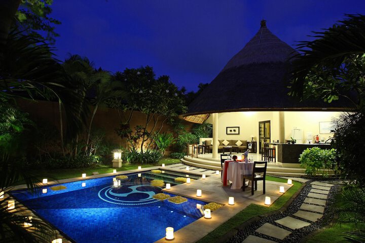 Pools & Facilities
