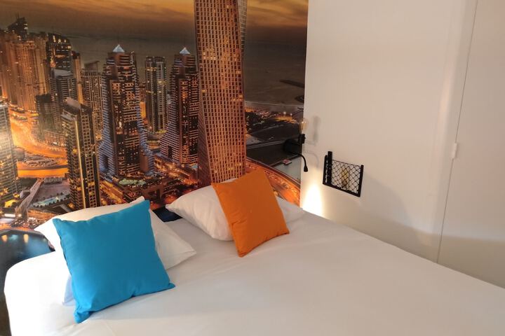 Room 4 of 29