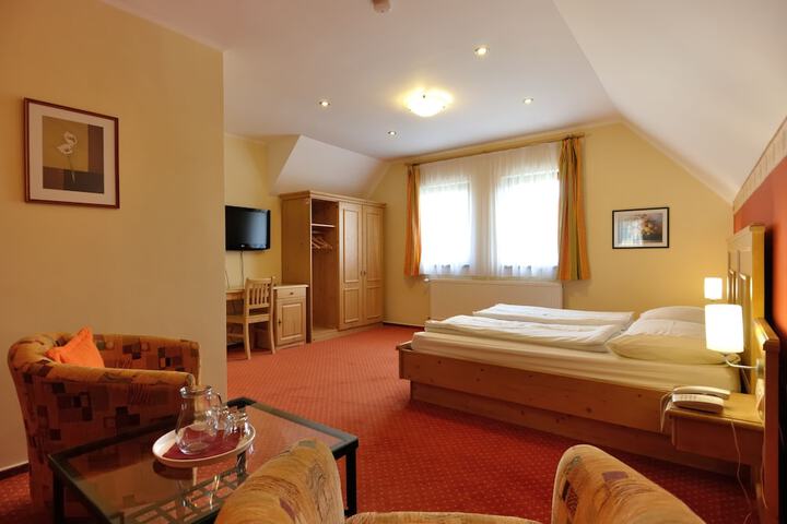Room 12 of 39