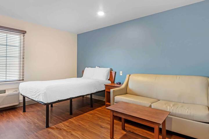 Room 16 of 24