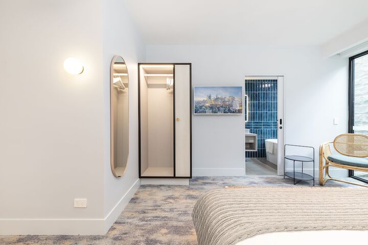 Room 16 of 89