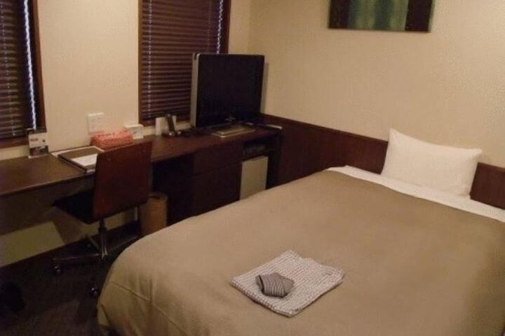 Room 12 of 51