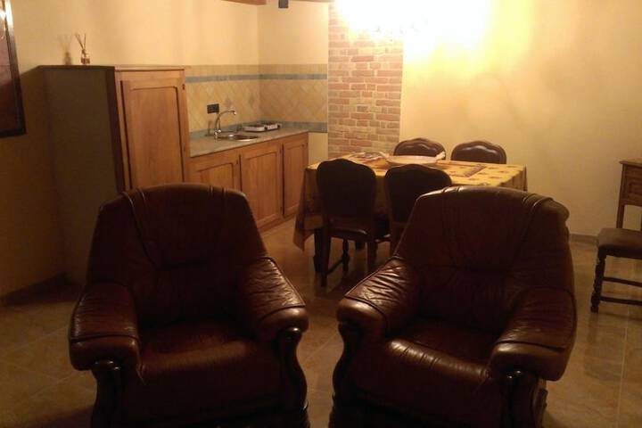 Room 19 of 38