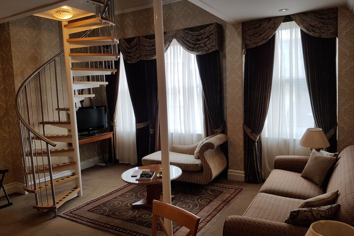 Room 39 of 82