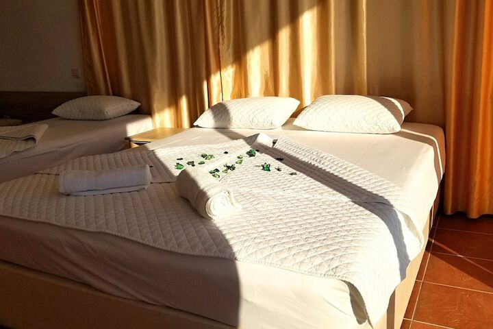 Room 55 of 100