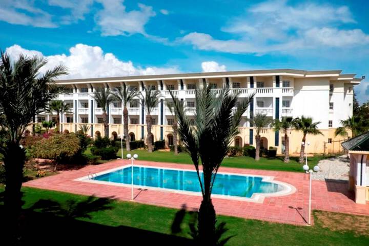 Pools & Facilities