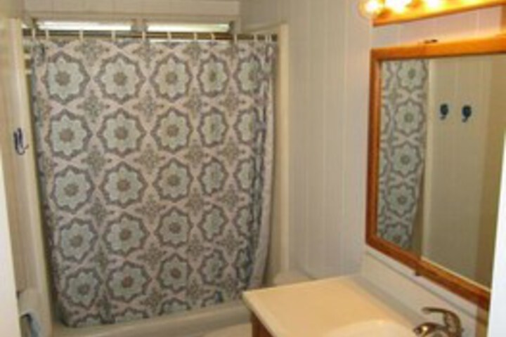 Room 3 of 24