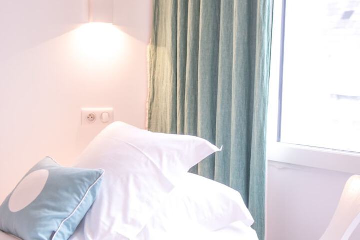 Room 15 of 39
