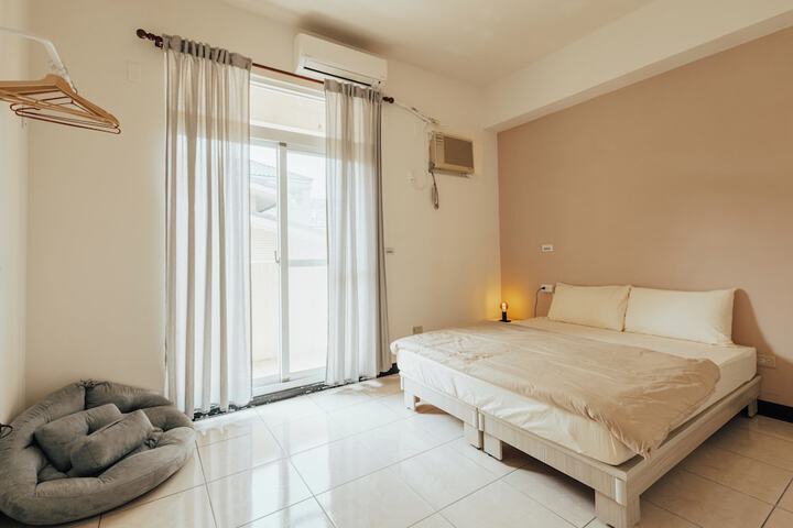 Room 75 of 93