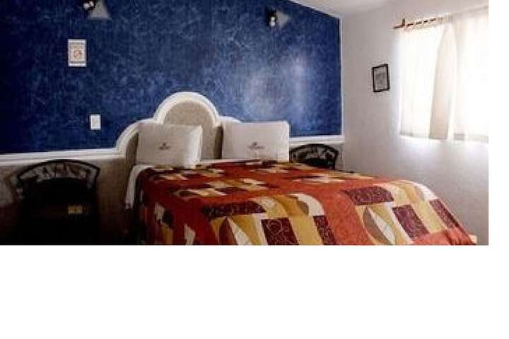 Room 4 of 18
