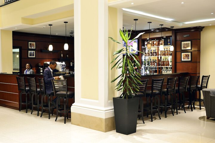 Lounge 147 of 168