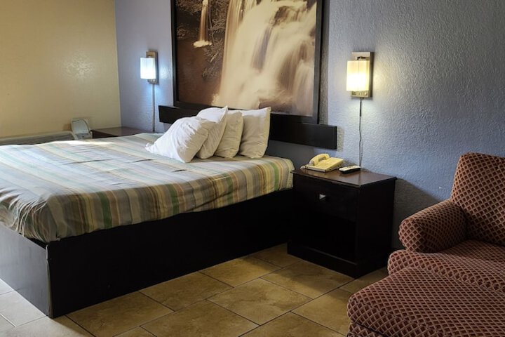 Standard Single King Bed