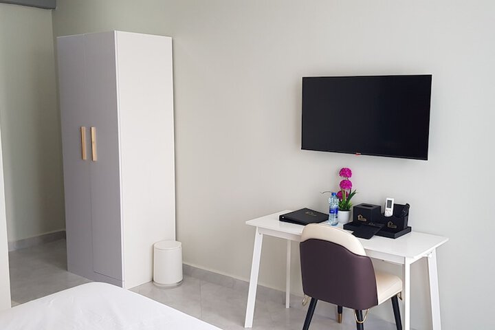 Room 15 of 65