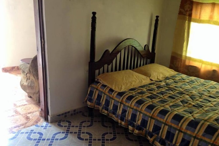 Room 7 of 10