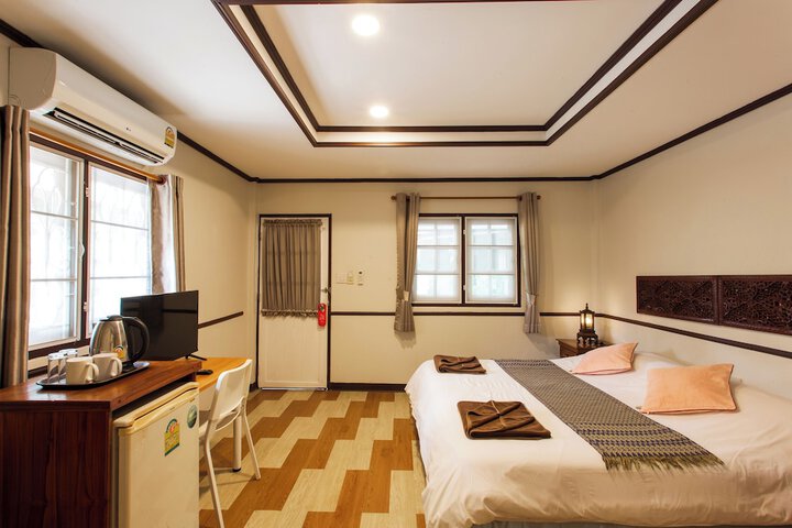 Room 5 of 41
