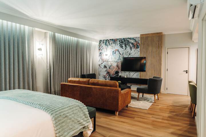 Room 26 of 90