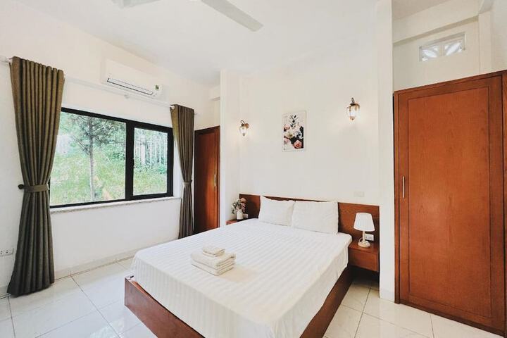 Room 6 of 79