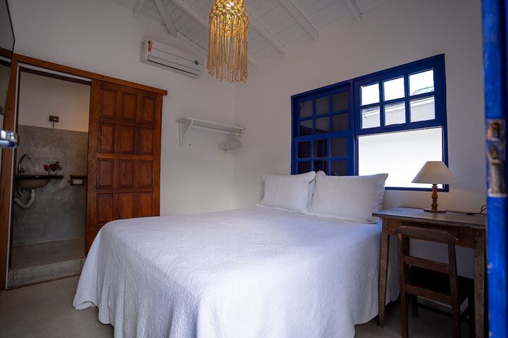 Room 2 of 20