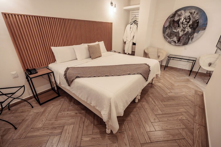 Room 47 of 73