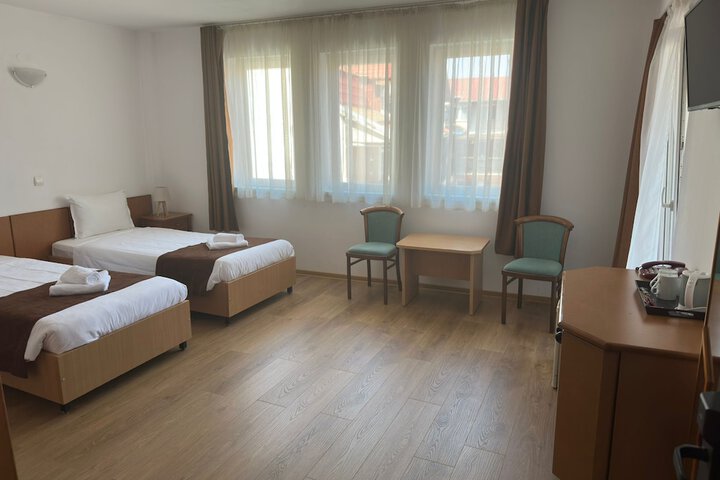 Room 60 of 83