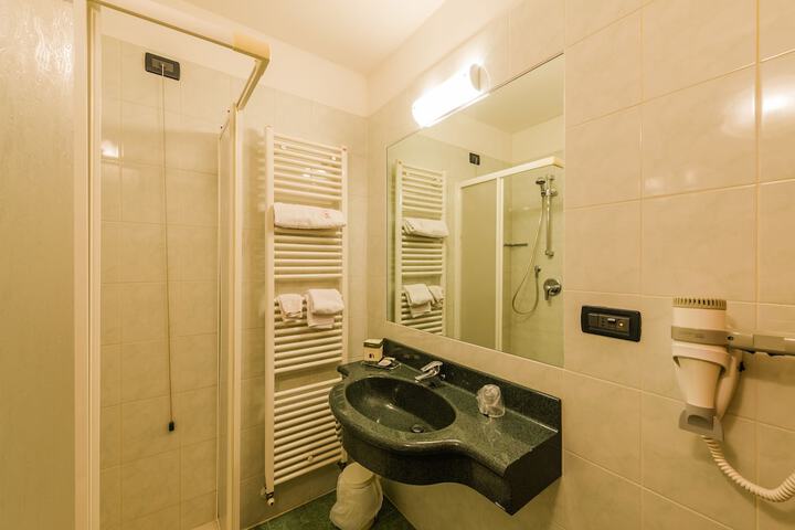 Clean Restrooms