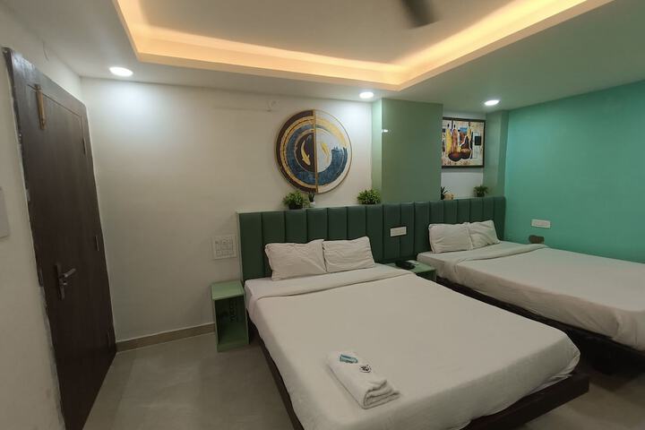 Room 14 of 34