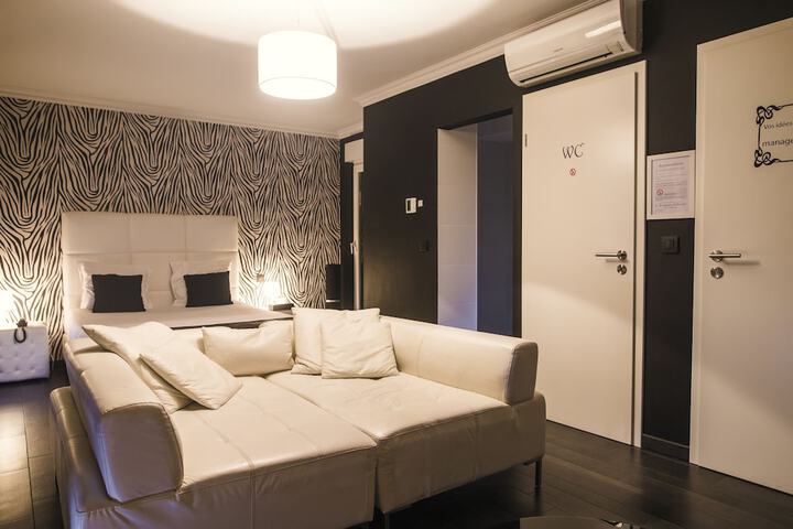 Room 71 of 161