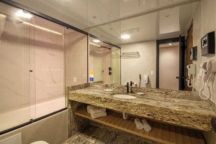 Room 40 of 60