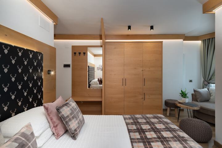 Room 19 of 212