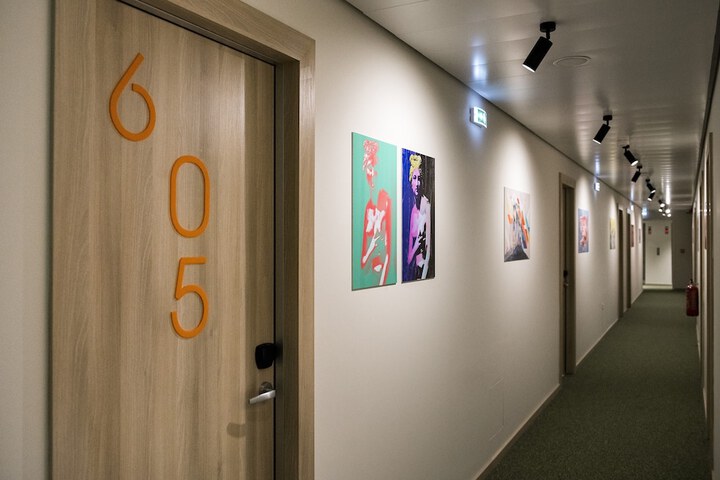 Ballroom/Hall 72 of 88