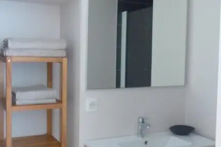 Room 2 of 2