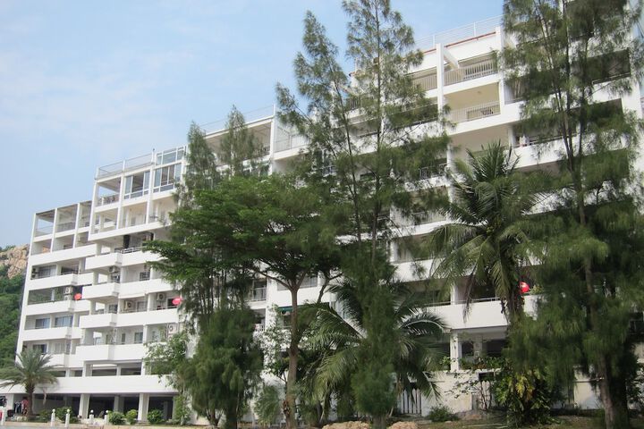 Hotel 12 of 12