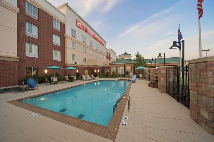 Hotel with Pool