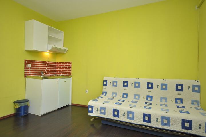 Room 15 of 46