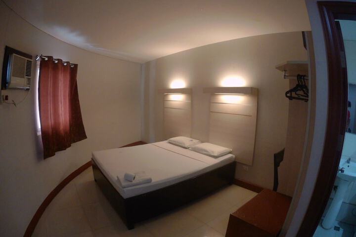 Room 22 of 94