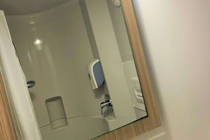 Room 15 of 29