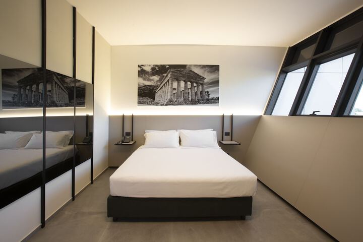 Room 31 of 123