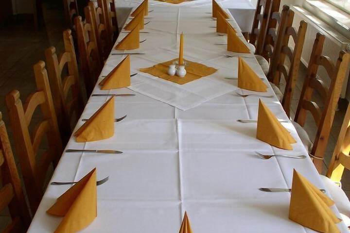 Dining 2 of 11
