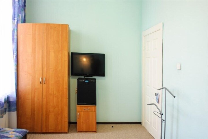 Room 47 of 89