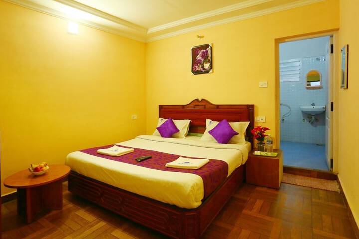 Room 5 of 15