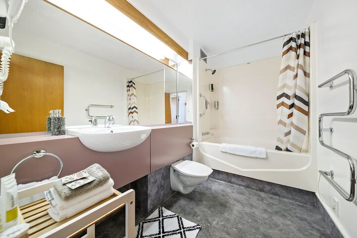 Bath Photo