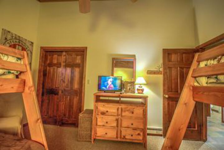 Room 23 of 113